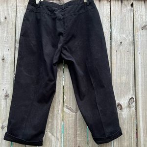 Ruby Rd Black Capris